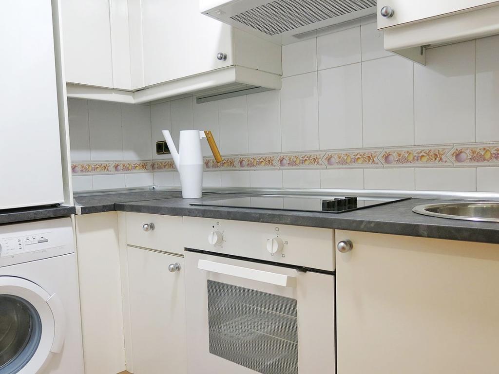 Almaden Apartment Madrid Room photo
