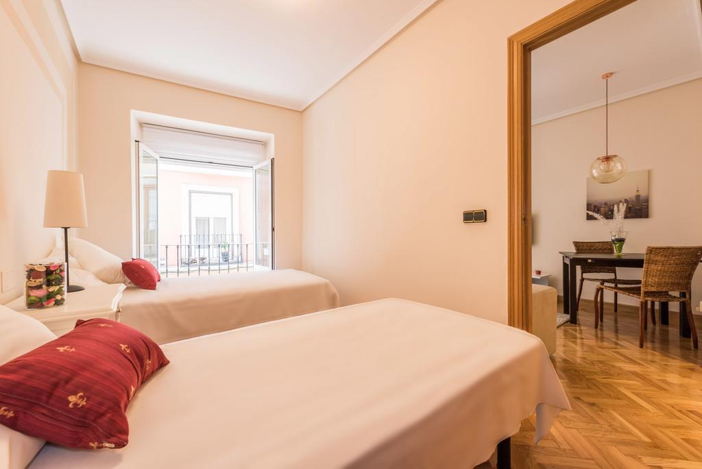 Almaden Apartment Madrid Room photo