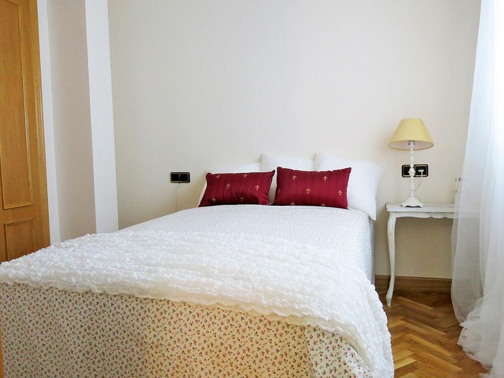 Almaden Apartment Madrid Room photo