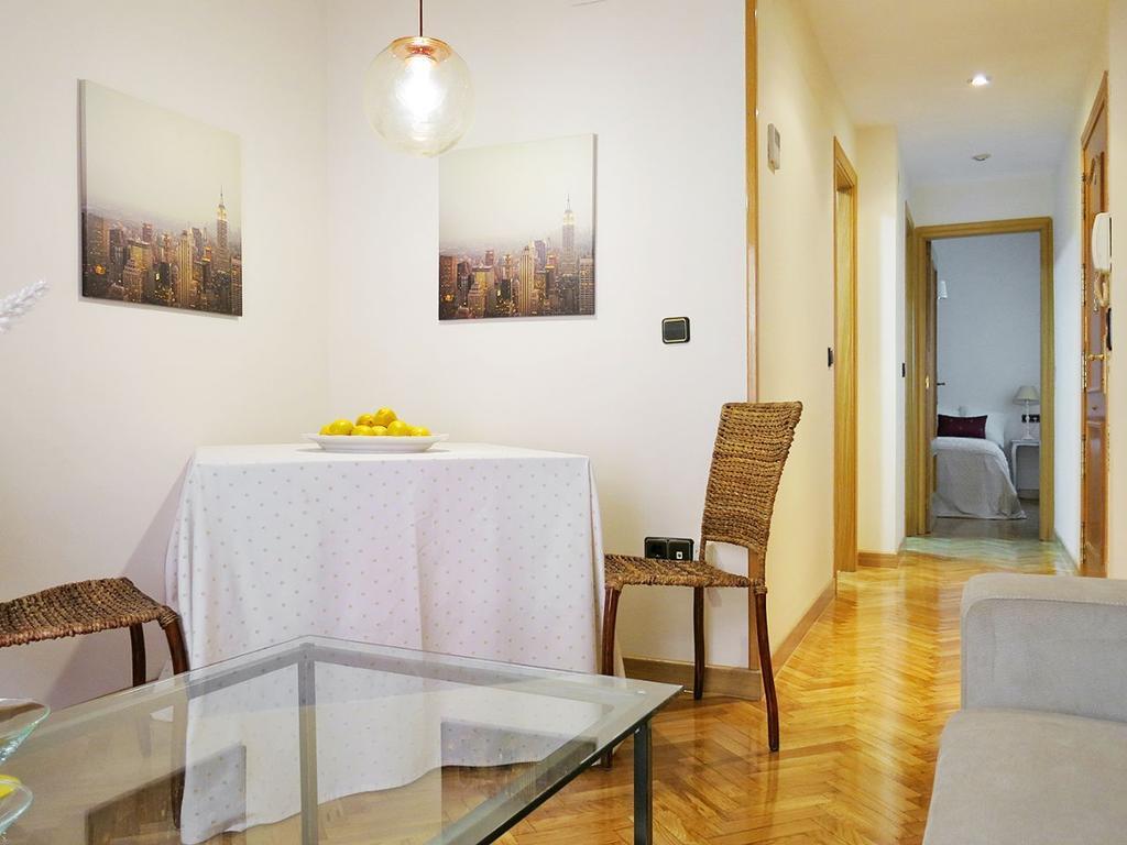 Almaden Apartment Madrid Room photo